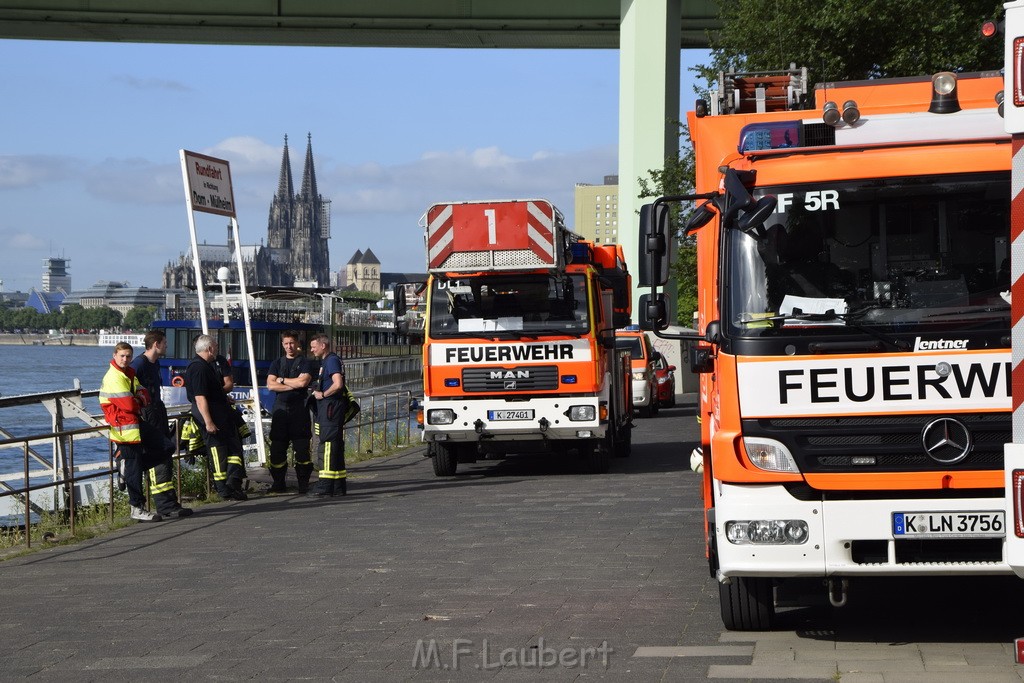 Schiff 1 Koeln in Hoehe der Koelner Zoobruecke P121.JPG - Miklos Laubert